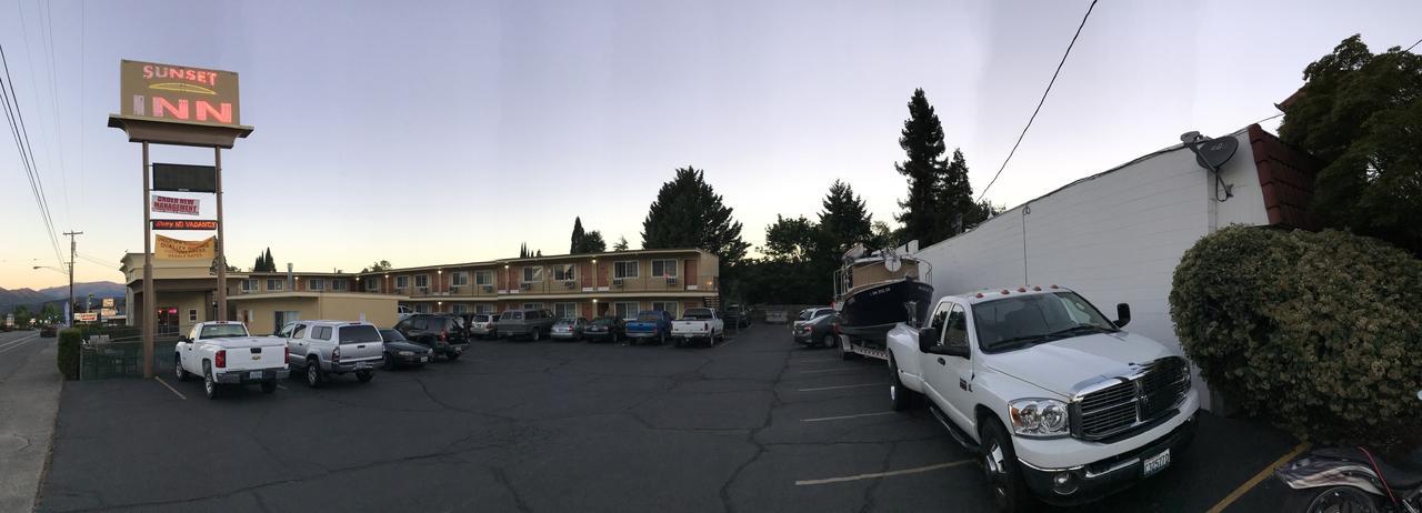Sunset Inn Grants Pass Exteriér fotografie